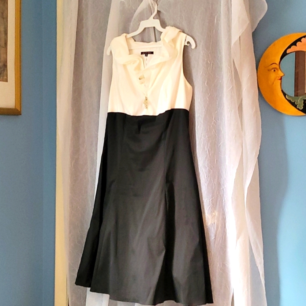 Black/white size 12 by Marina